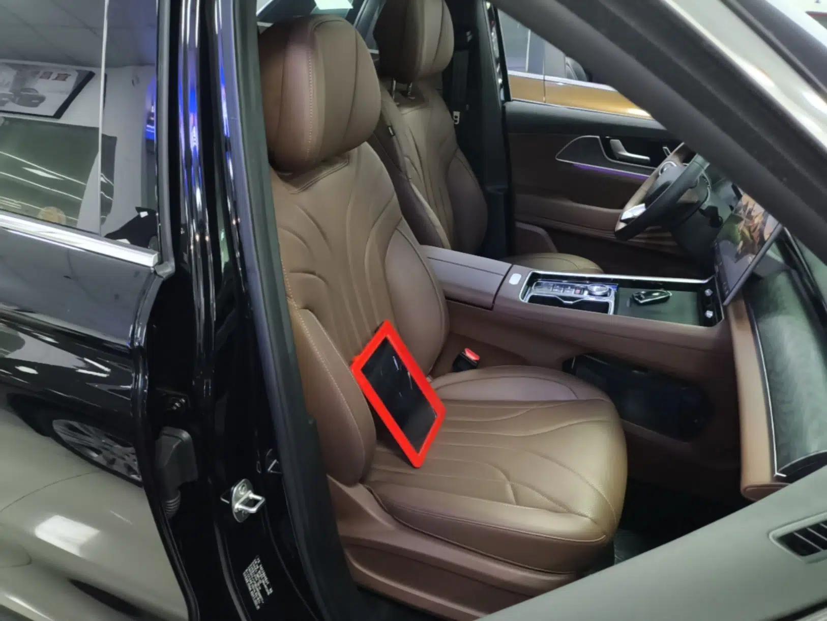 Chery Tiggo 9 2026 Model 9X 2.0T Automatic Two-Wheel Drive Luxury Edition — миниатюра 23