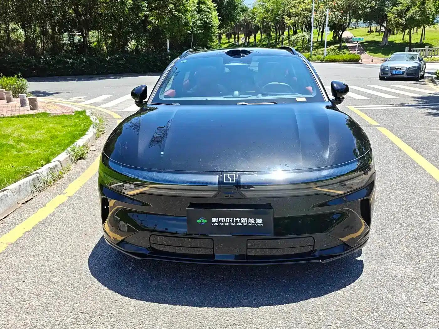 Jike 007GT 2025 Long Range Rear-Wheel Drive Intelligent Driving Edition 100kWh — миниатюра 2