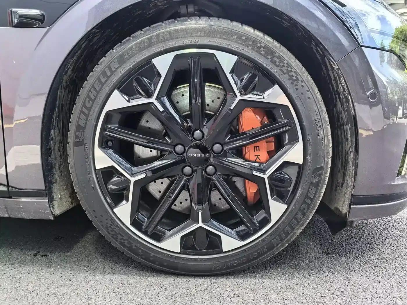 Extreme Krypton 007GT 2025 All-Wheel Drive Intelligent Driving Edition 75kWh — миниатюра 8