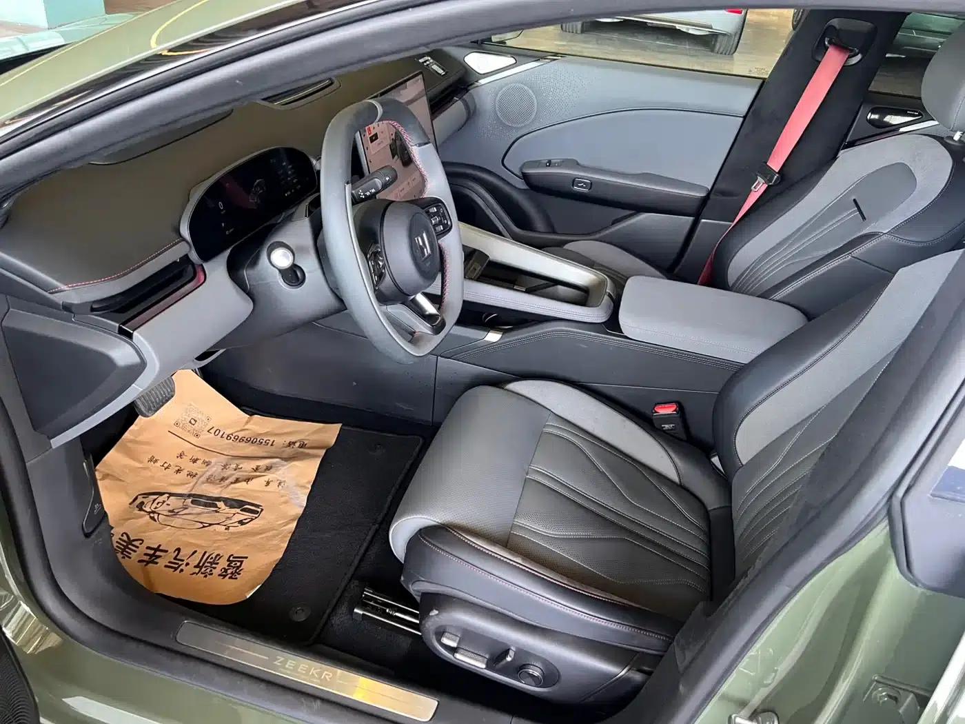 Jike 007GT 2025 Long Range AWD Intelligent Driving Edition 100kWh — миниатюра 7