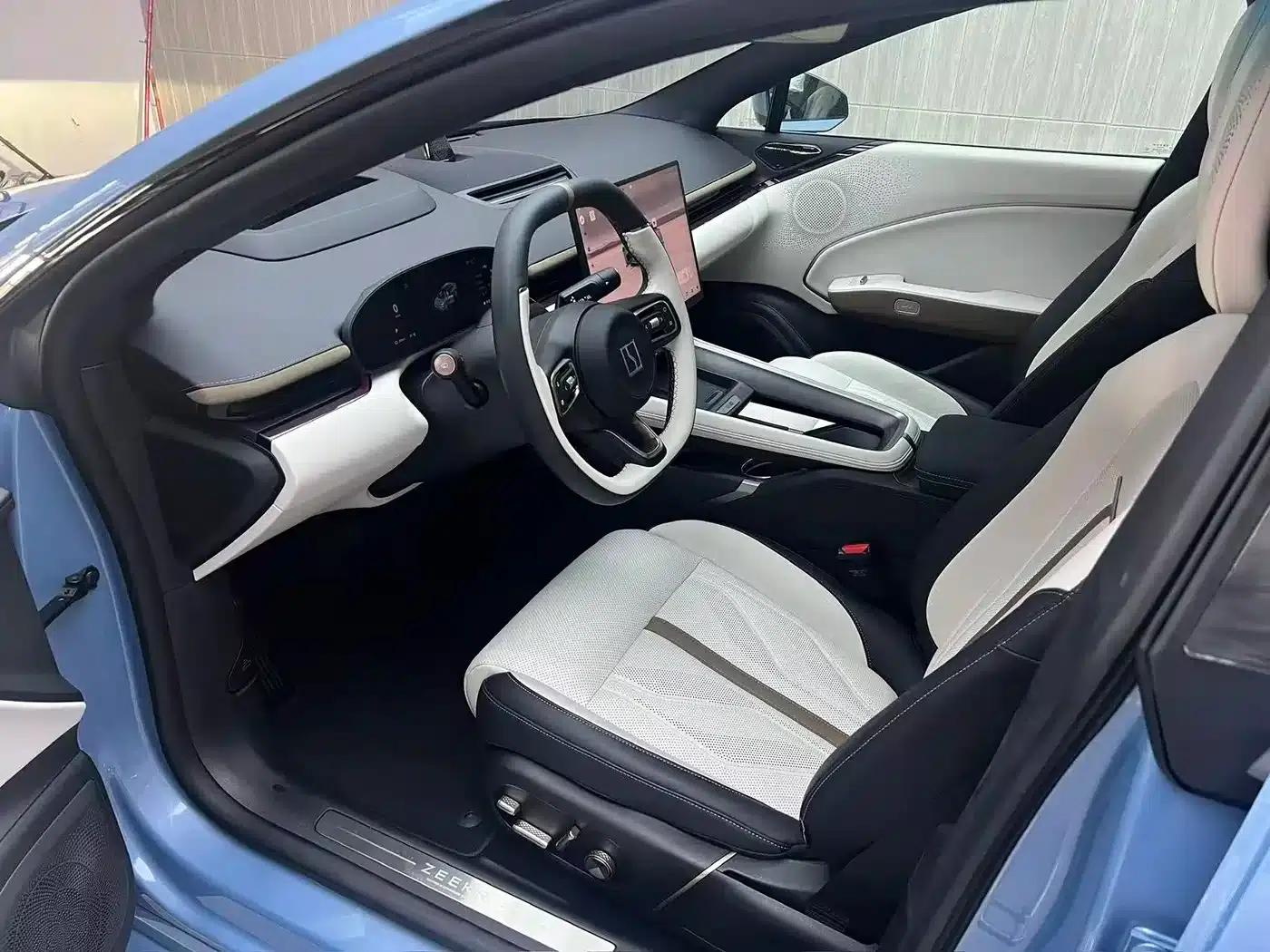 Extreme Krypton 007GT 2025 All-Wheel Drive Intelligent Driving Edition 75kWh — миниатюра 9