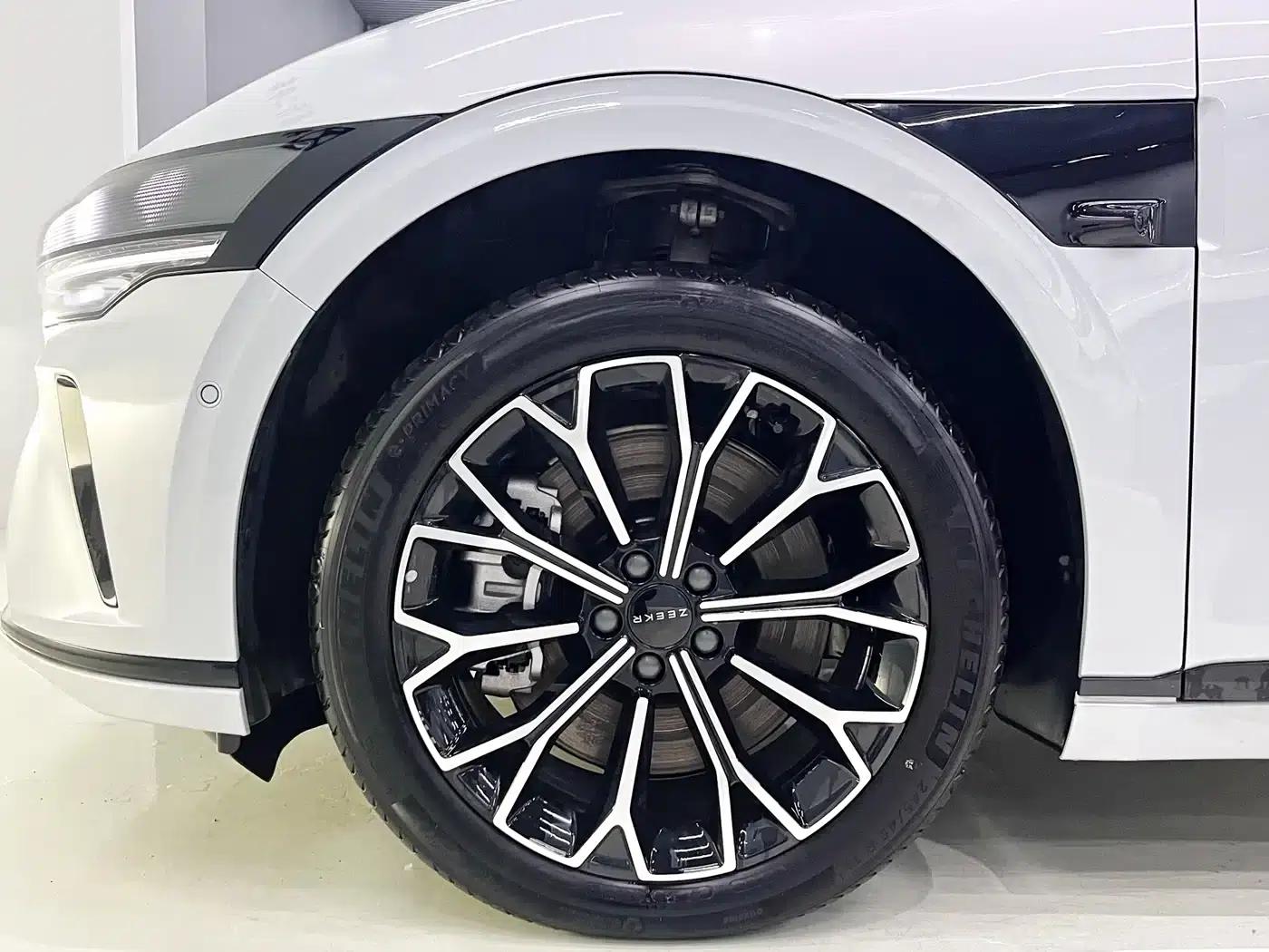 Extreme Krypton 007GT 2025 All-Wheel Drive Intelligent Driving Edition 75kWh — миниатюра 16