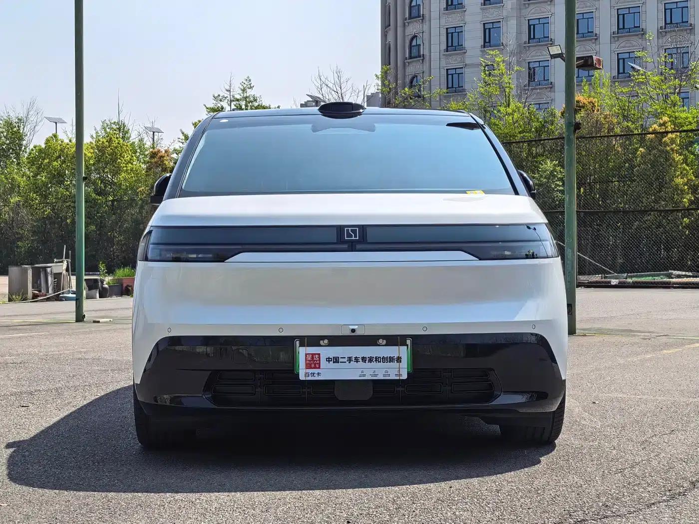 Jike MIX 2025 Intelligent Driving Edition — миниатюра 2