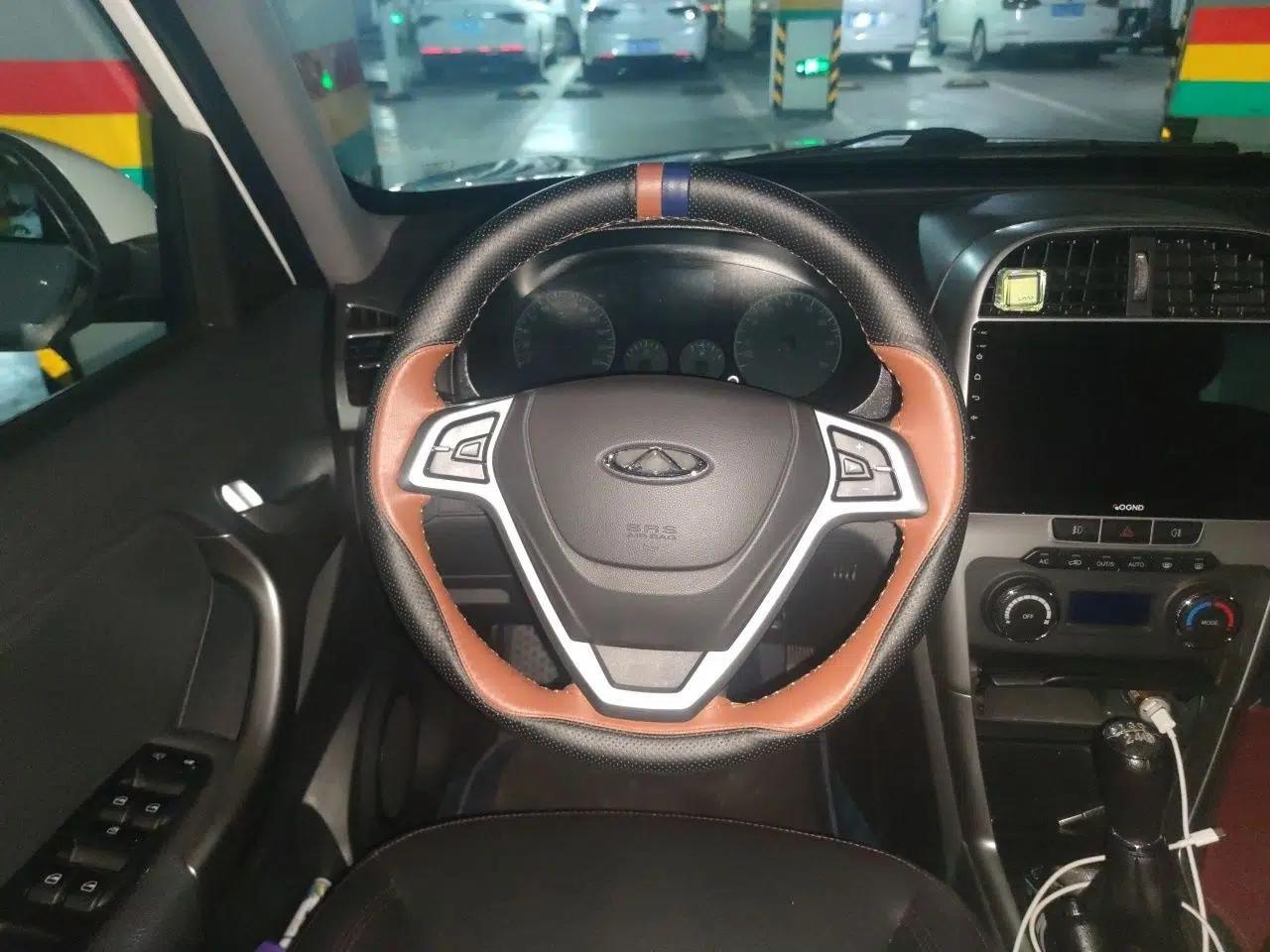 Chery Tiggo 3 2015 1.6L Manual Zhishang Sport Edition — миниатюра 11