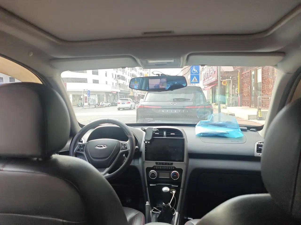 Chery Tiggo 3 2015 1.6L Manual Zhishang Sport Edition — миниатюра 19
