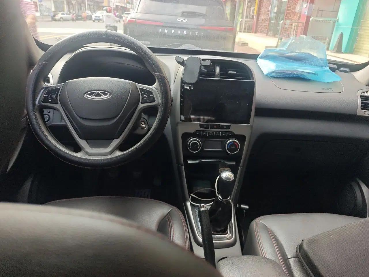 Chery Tiggo 3 2015 1.6L Manual Zhishang Sport Edition — миниатюра 10