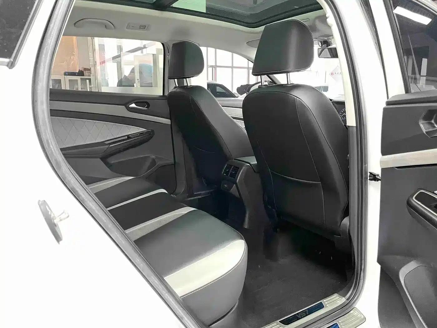 Jetta VS7 2022 280TSI Automatic High-Gloss Enjoy Edition — миниатюра 13