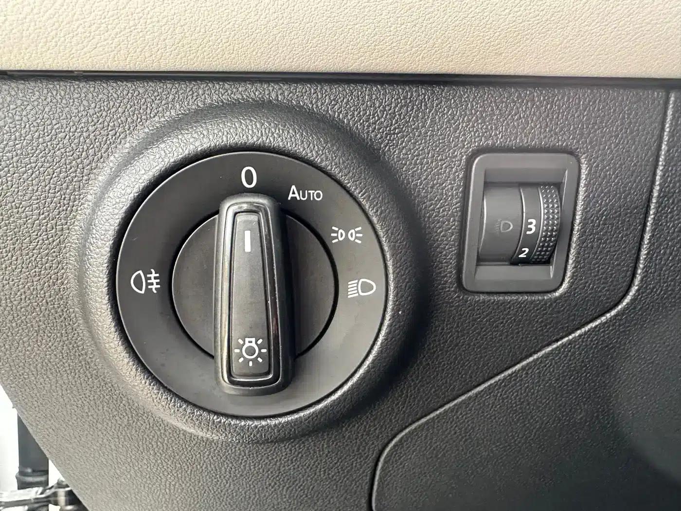 Jetta VS7 2023 280TSI Automatic Entry-Level Edition — миниатюра 12