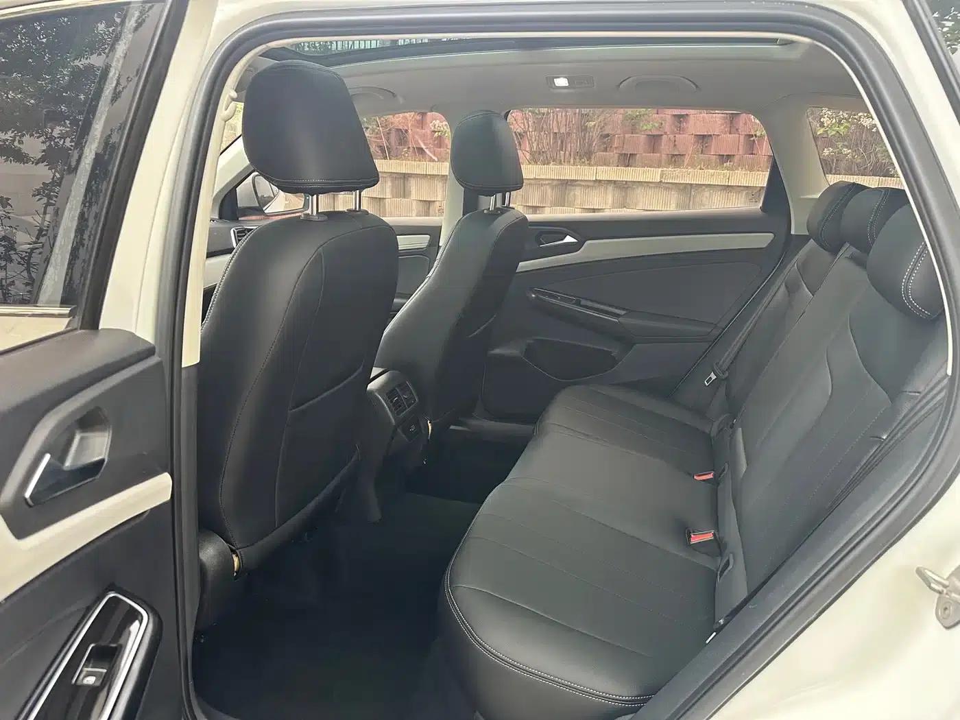 Jetta VS7 2023 280TSI Automatic Entry-Level Edition — миниатюра 5