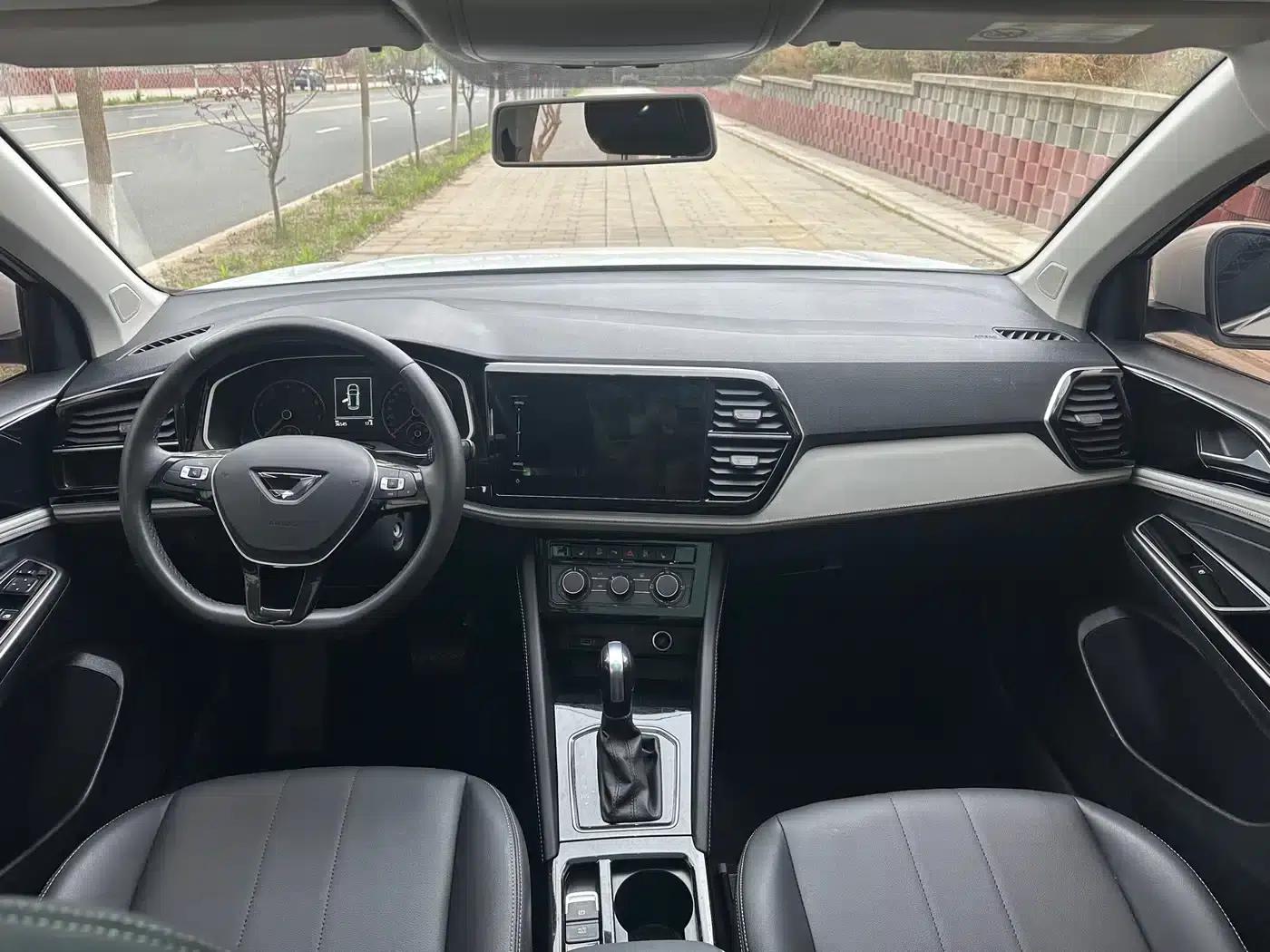 Jetta VS7 2023 280TSI Automatic Entry-Level Edition — миниатюра 6