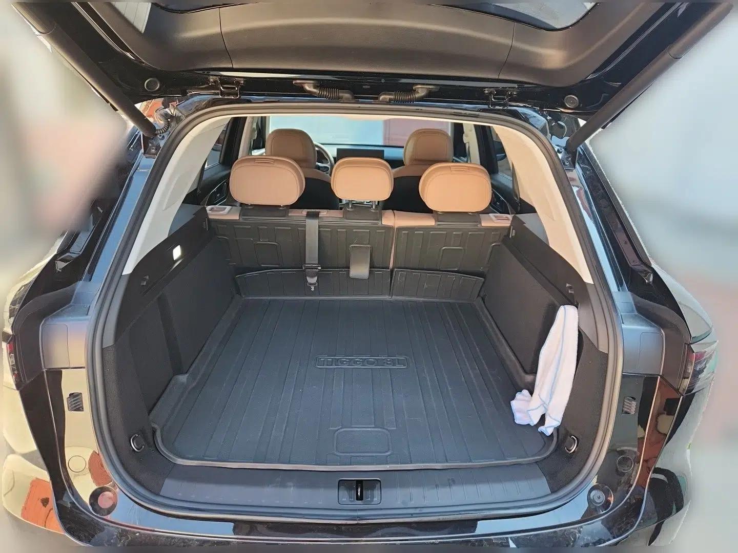 Chery Tiggo 8 L 2024 2.0T Two-Wheel Drive Comfort Edition 5 Seats — миниатюра 16