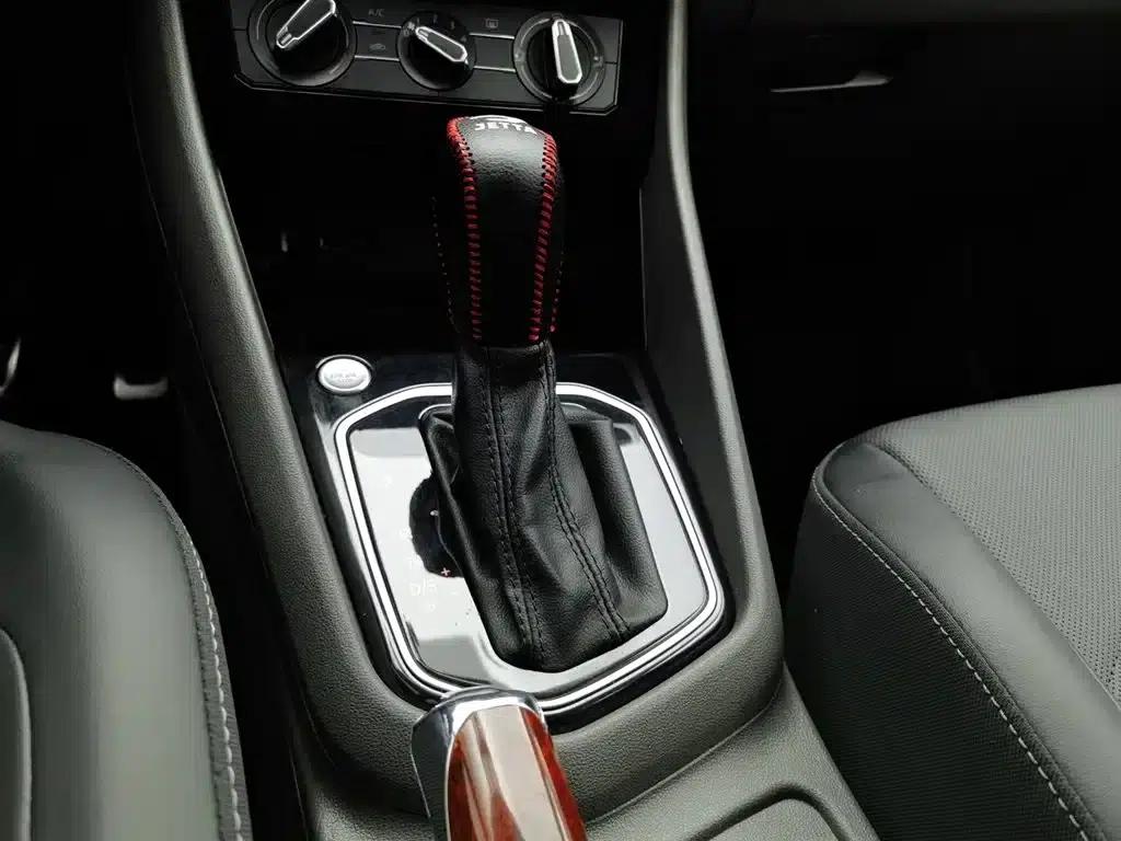 Jetta VS5 2021 280TSI Automatic Enjoyment Edition — миниатюра 13