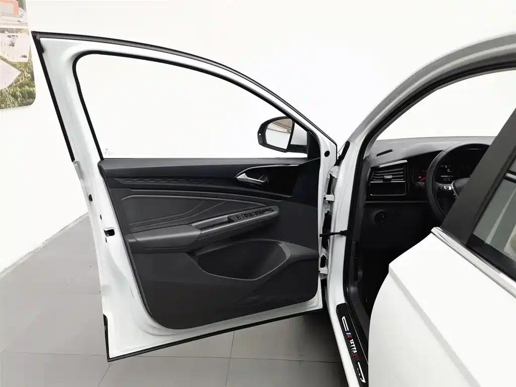 Jetta VS5 2021 280TSI Automatic Enjoyment Edition — миниатюра 8