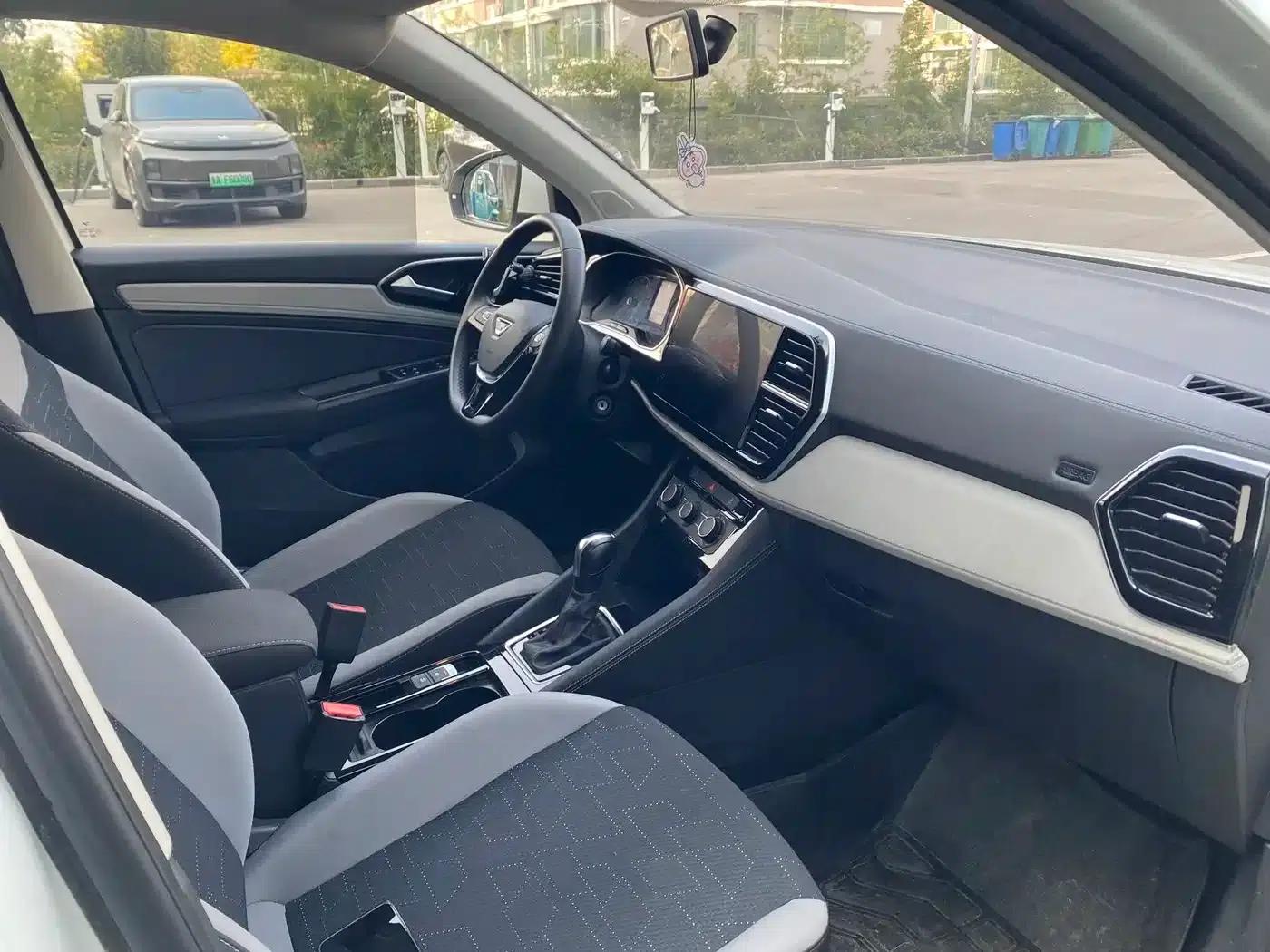 Jetta VS5 2023 280TSI Automatic Entry-Level Model — миниатюра 9