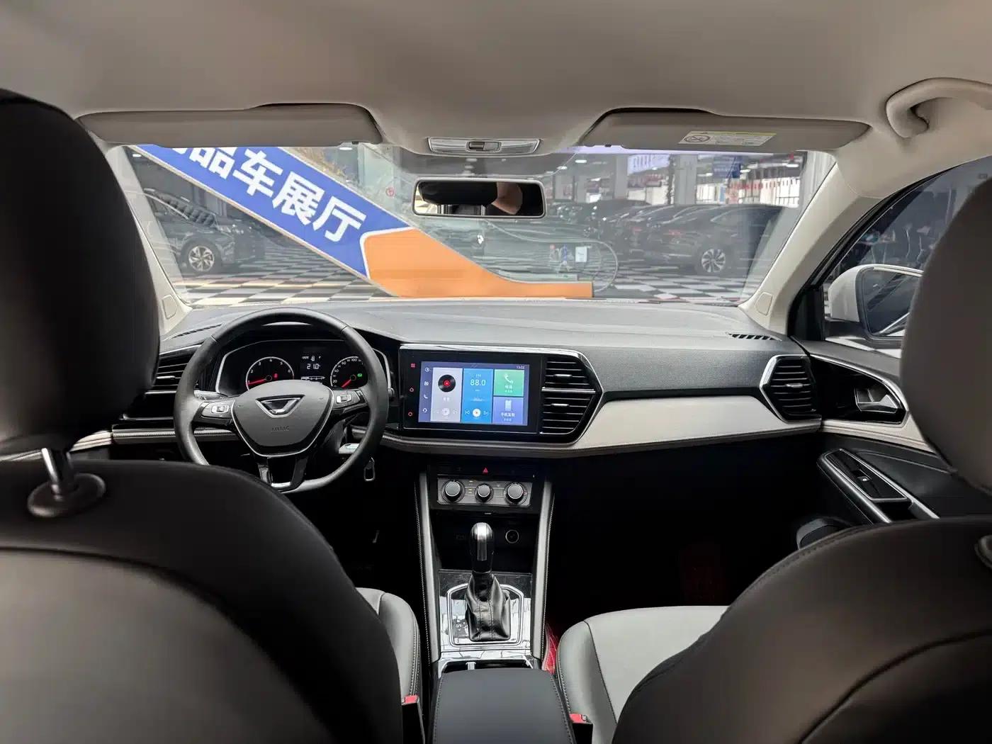Jetta VS5 2023 280TSI Automatic Entry-Level Model — миниатюра 18
