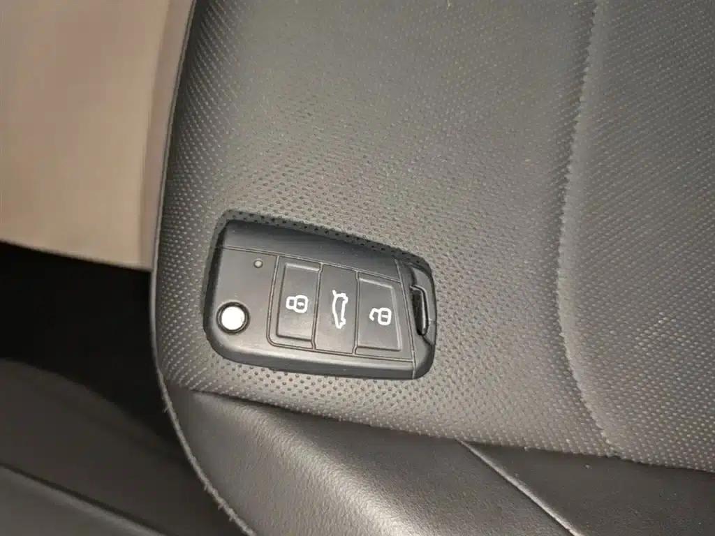 Jetta VS5 2020 280TSI Automatic 30th Anniversary Edition — миниатюра 9