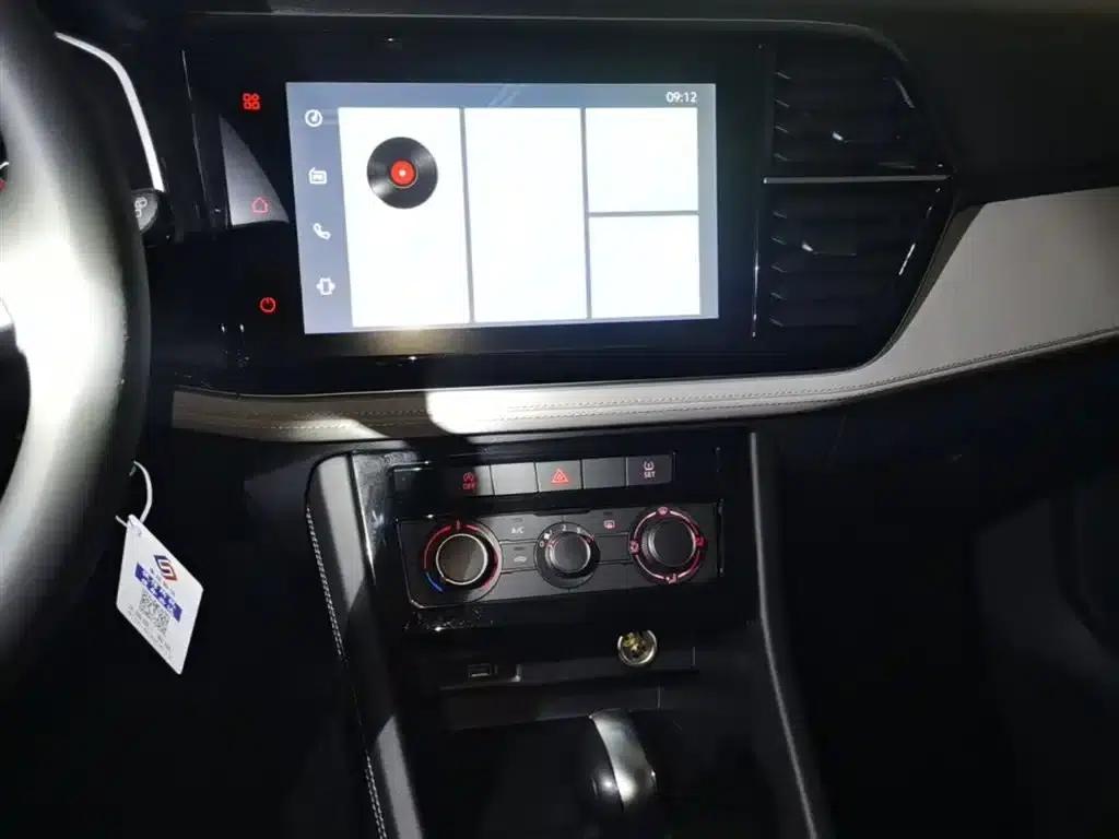 Jetta VS5 2022 280TSI Automatic Pro — миниатюра 13