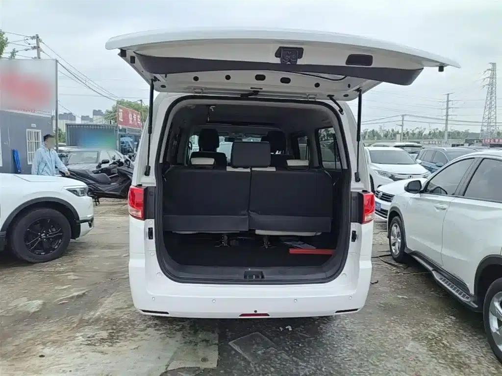Refine M4 2021 2.0L Manual Business Edition — миниатюра 19