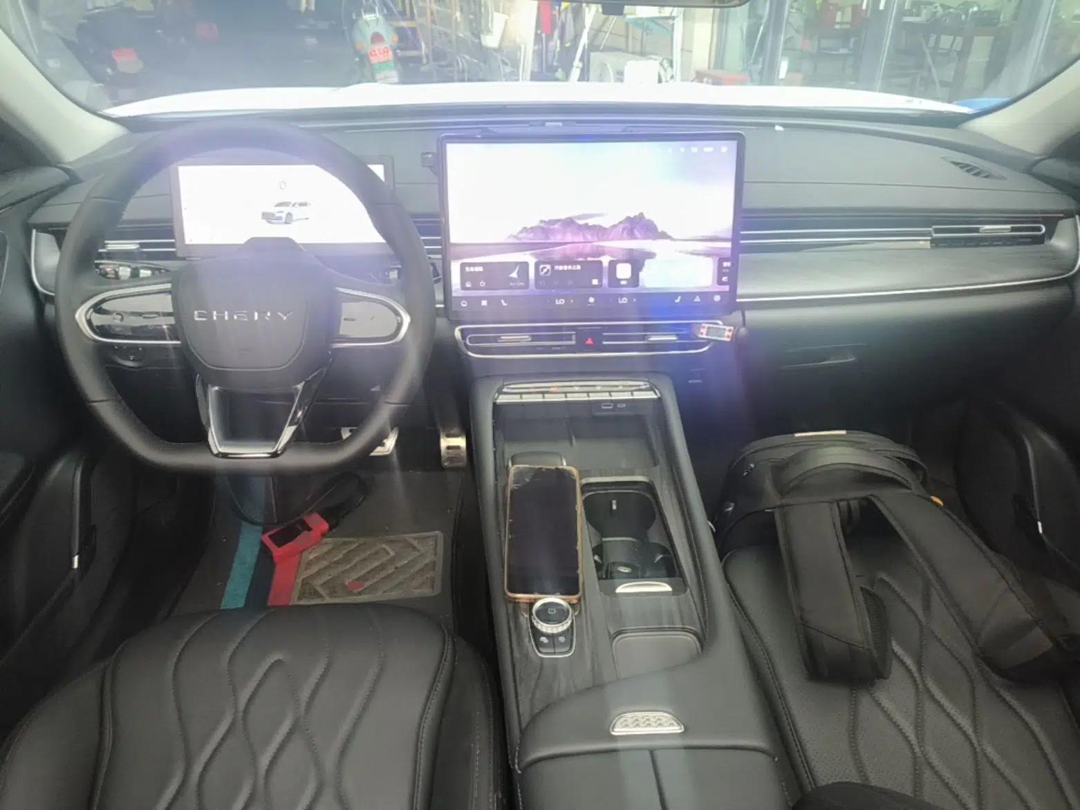 Chery Arrizo 8 PRO 2025 Model Pro 2.0T Prestige Version — миниатюра 13