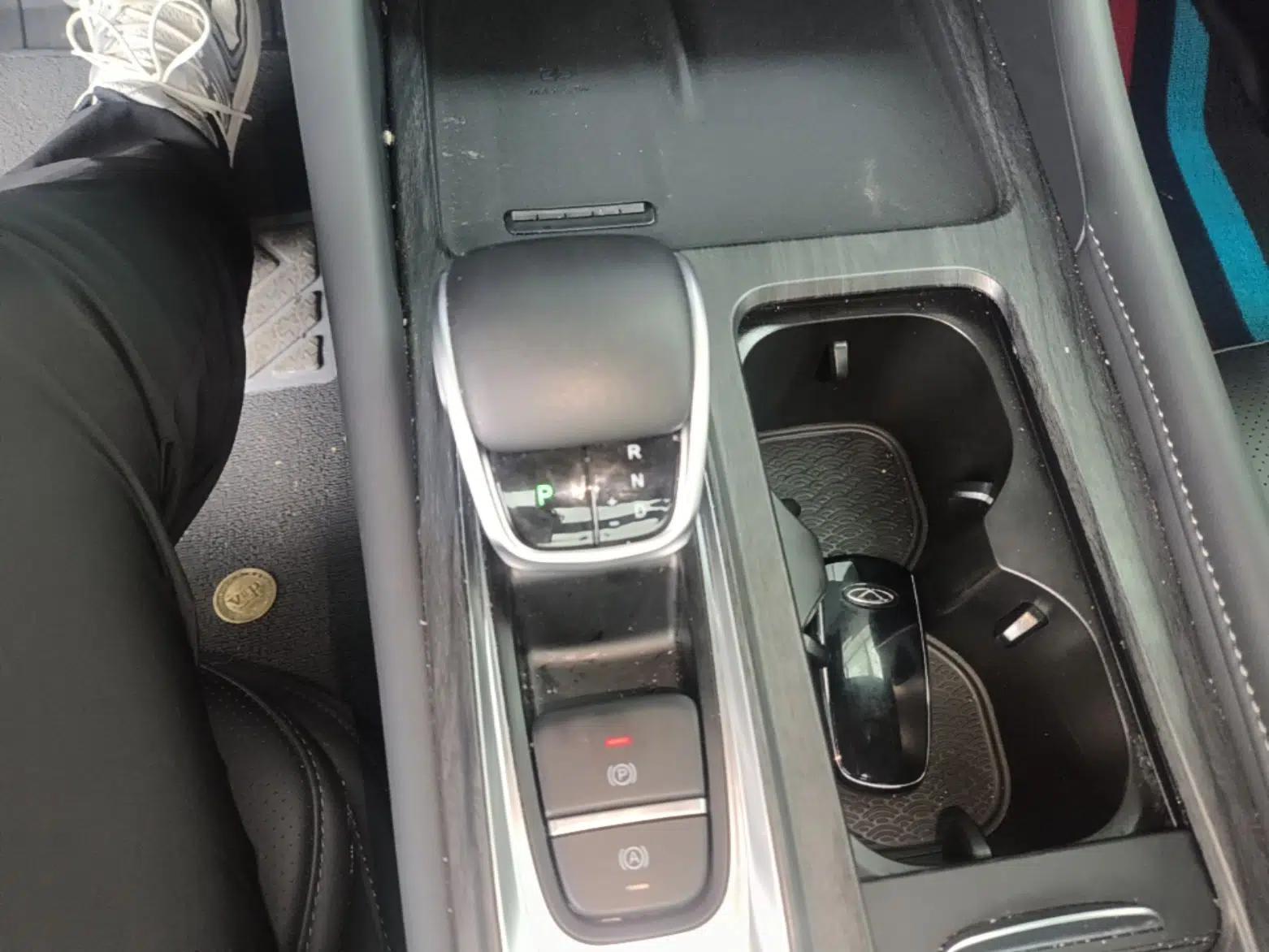 Chery Arrizo 8 PRO 2025 Model Pro 2.0T Prestige Version — миниатюра 17