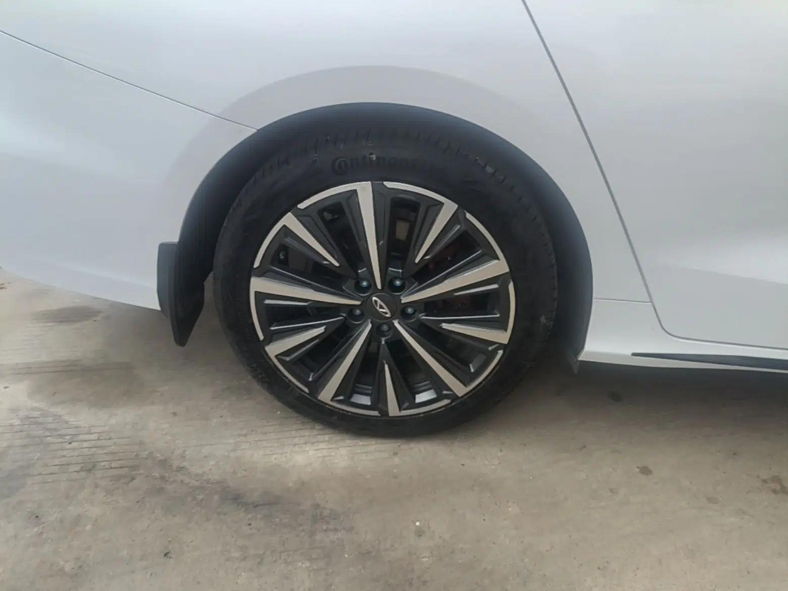 Chery Arrizo 8 PRO 2025 Model Pro 2.0T Prestige Version — миниатюра 10