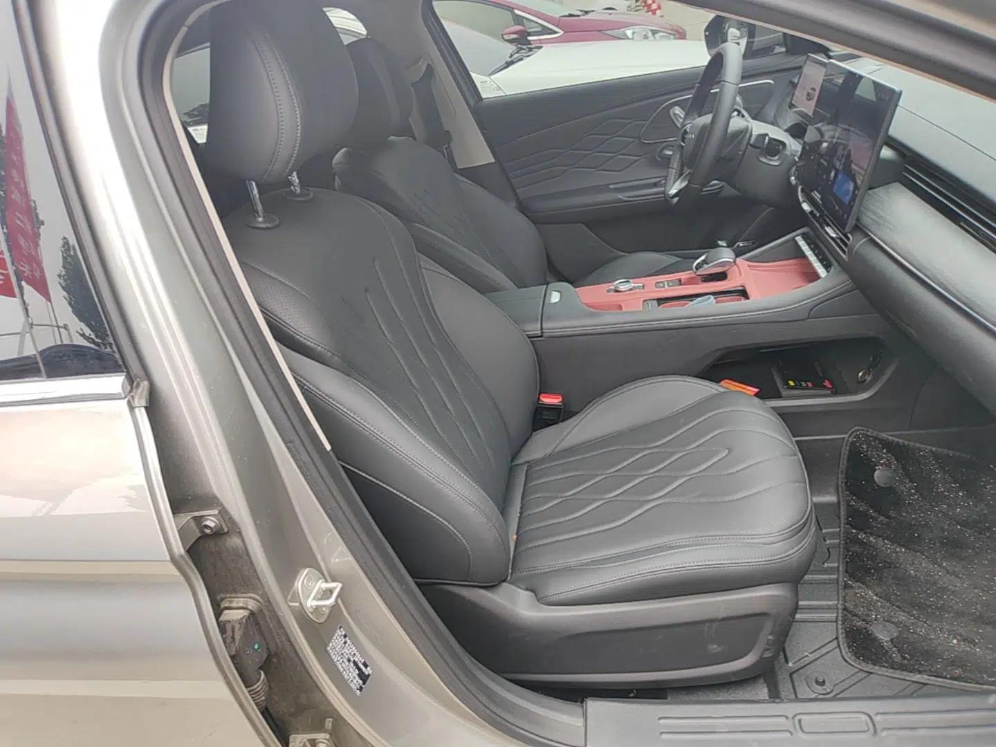 Chery Arrizo 8 PRO 2025 Pro 1.6T Comfort Version — миниатюра 23