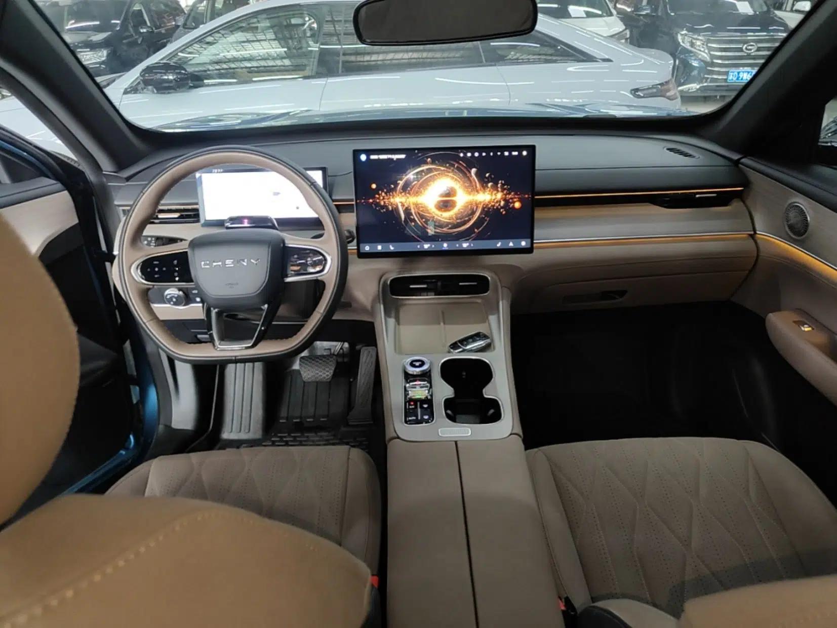 Chery Tiggo 8 PLUS C-DM 2025 1.5T 116 km Prestige Version 5 Seats — миниатюра 13