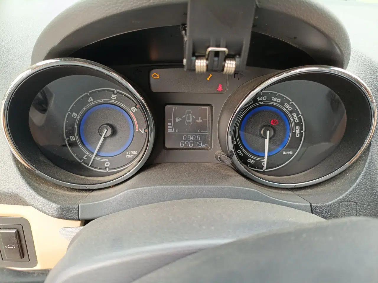 Chery E3 2015 1.5L Manual ZhiShang Model — миниатюра 13