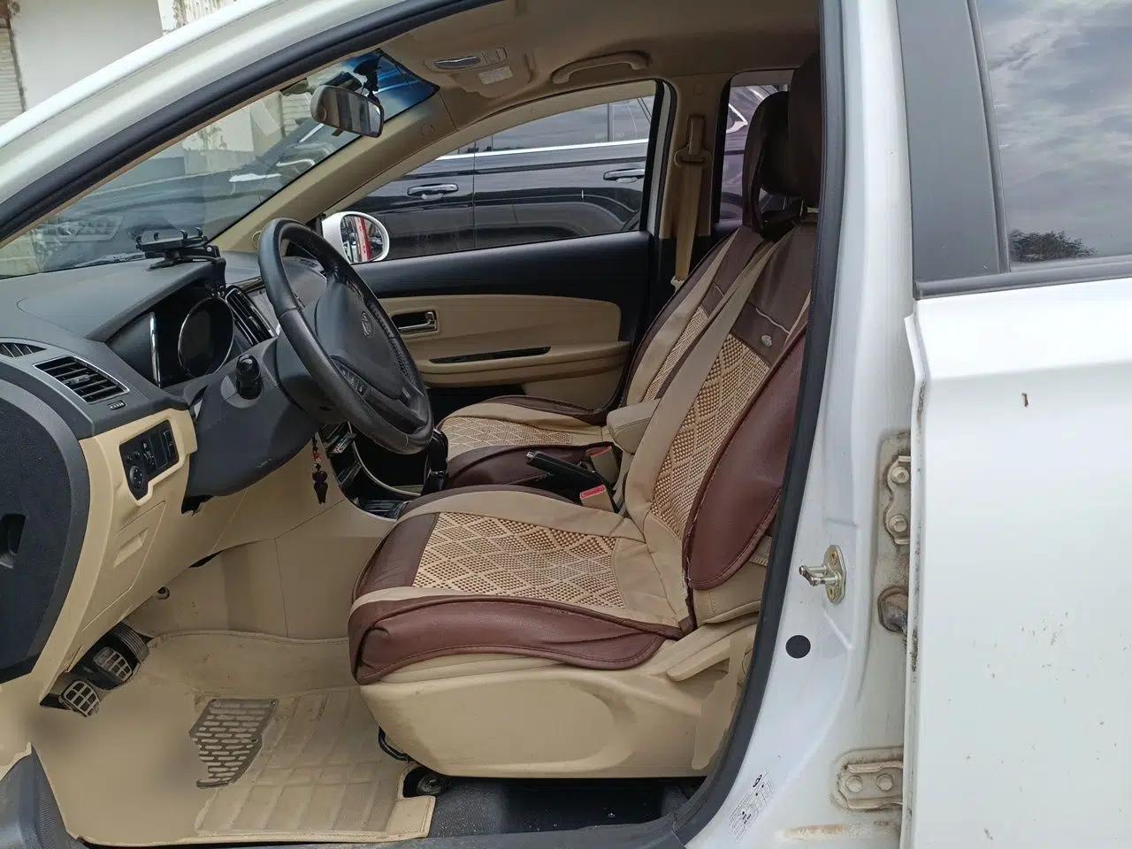 Chery E3 2015 1.5L Manual ZhiShang Model — миниатюра 16