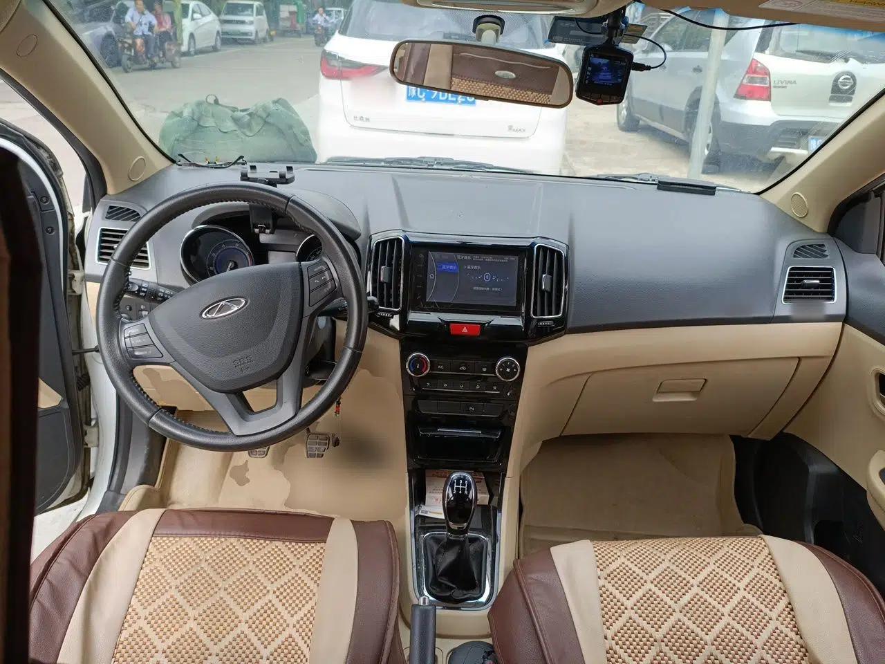 Chery E3 2015 1.5L Manual ZhiShang Model — миниатюра 10