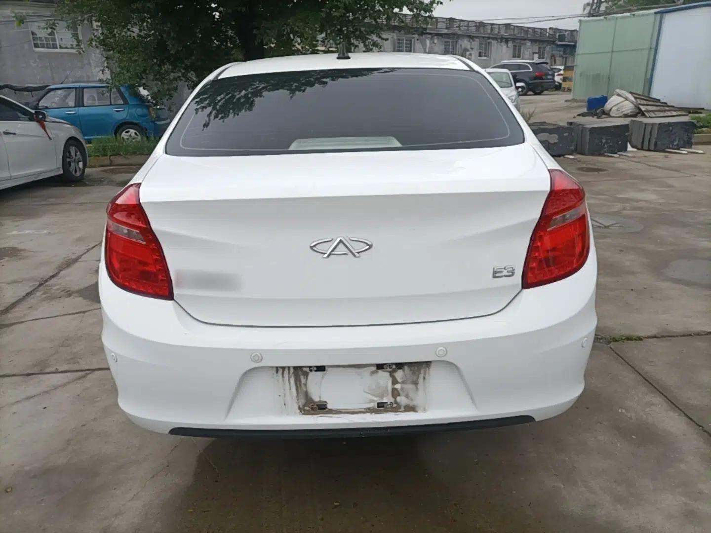 Chery E3 2013 1.5L Manual ZhiShang Model — миниатюра 3