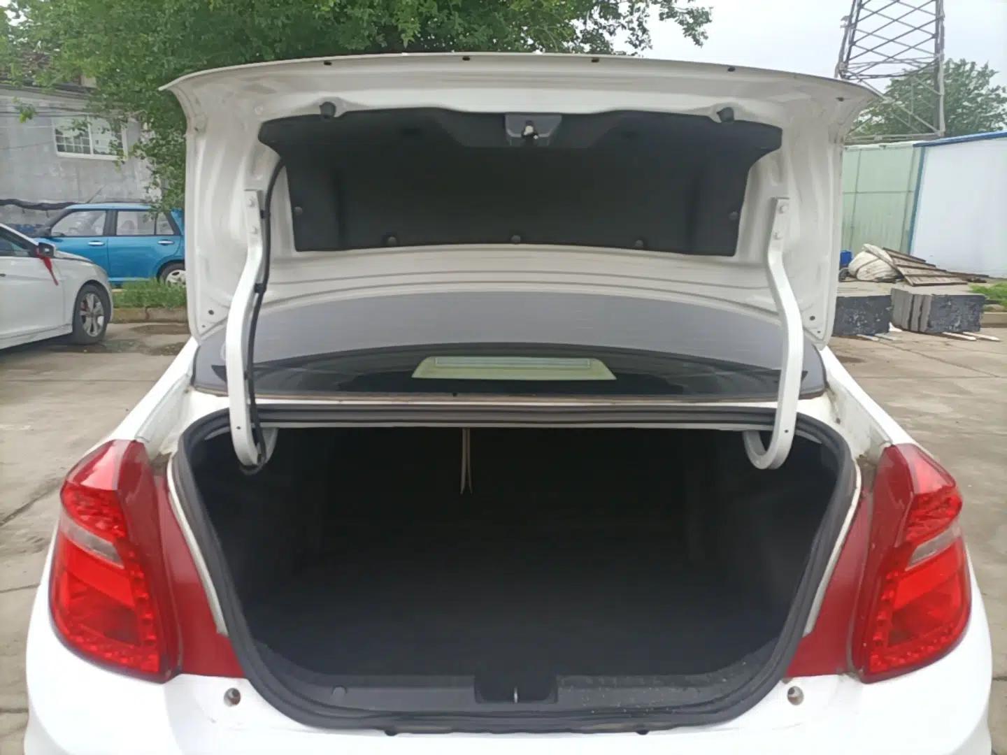 Chery E3 2013 1.5L Manual ZhiShang Model — миниатюра 21