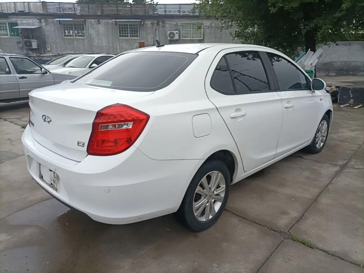 Chery E3 2013 1.5L Manual ZhiShang Model — миниатюра 4