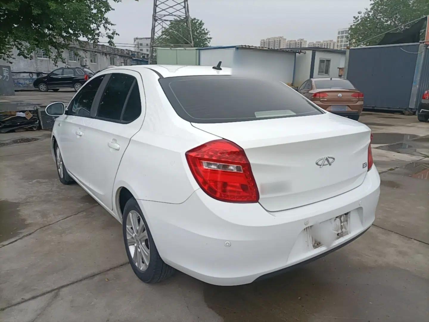 Chery E3 2013 1.5L Manual ZhiShang Model — миниатюра 7