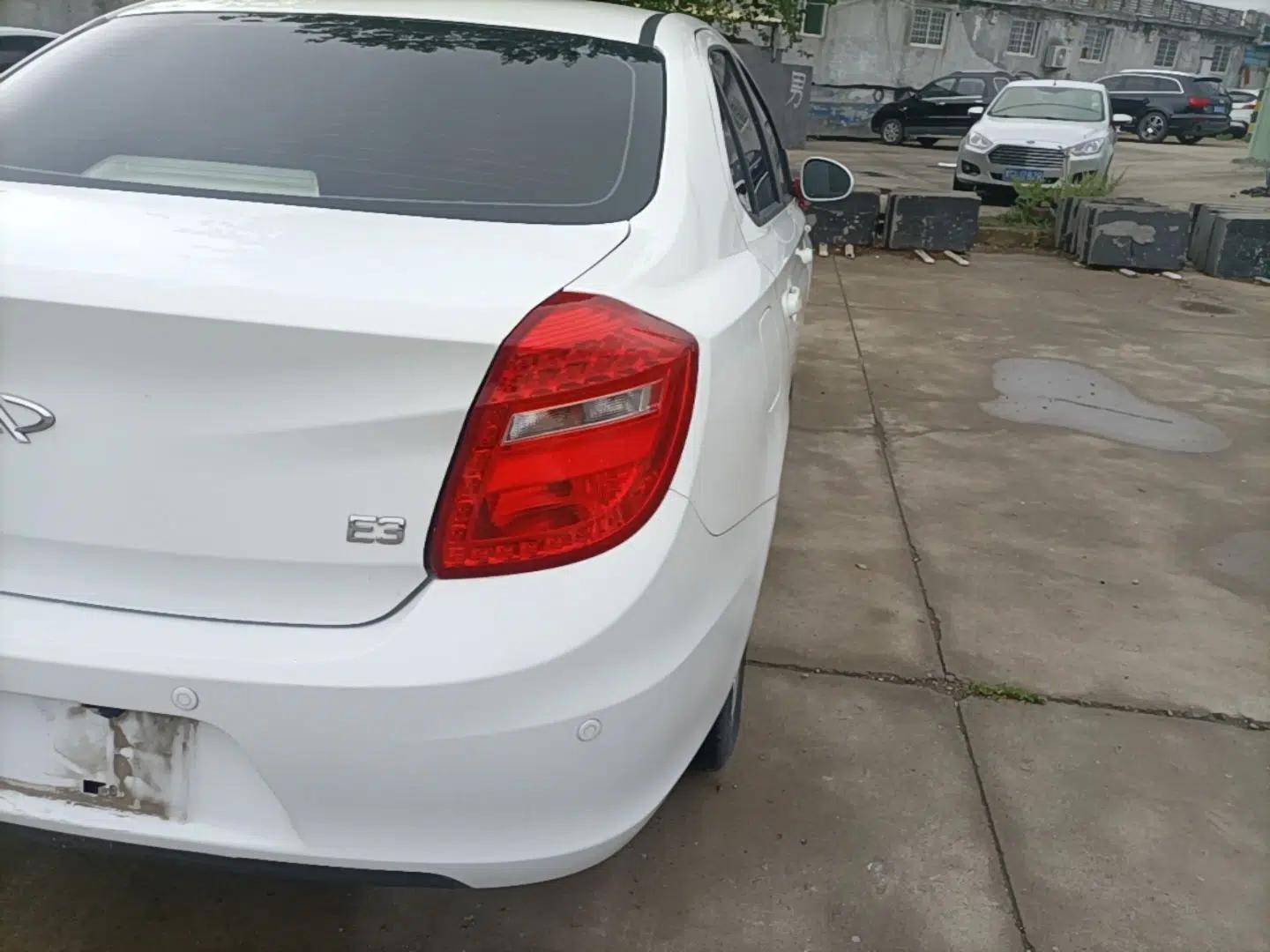 Chery E3 2013 1.5L Manual ZhiShang Model — миниатюра 8