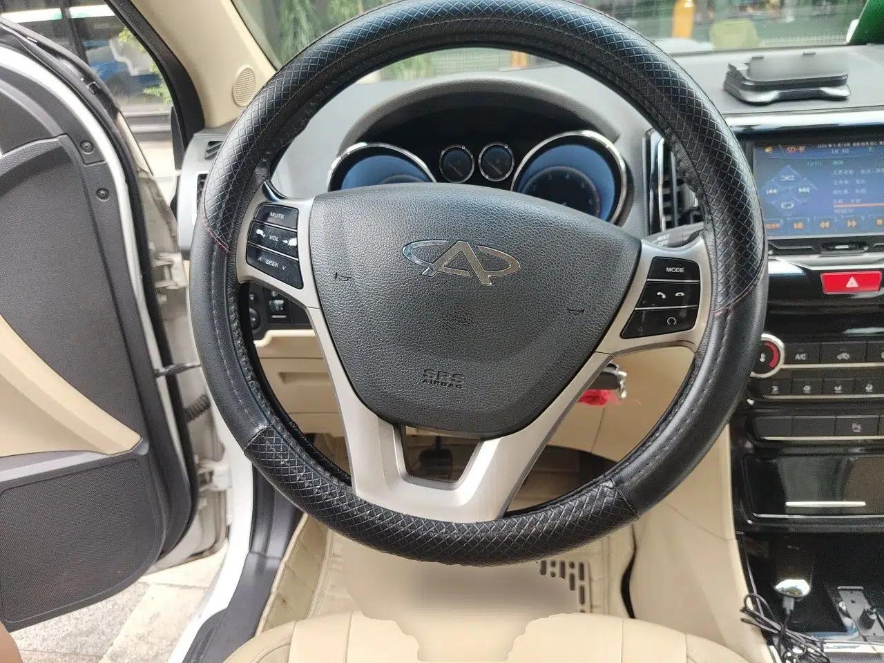 Chery E3 2013 1.5L Manual ZhiShang Model — миниатюра 11