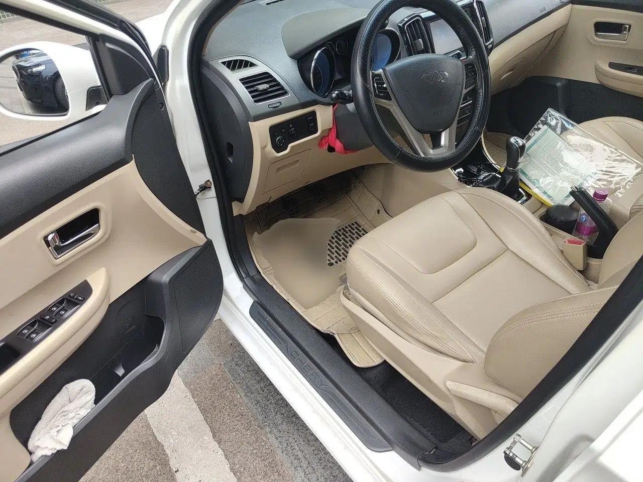 Chery E3 2013 1.5L Manual ZhiShang Model — миниатюра 17