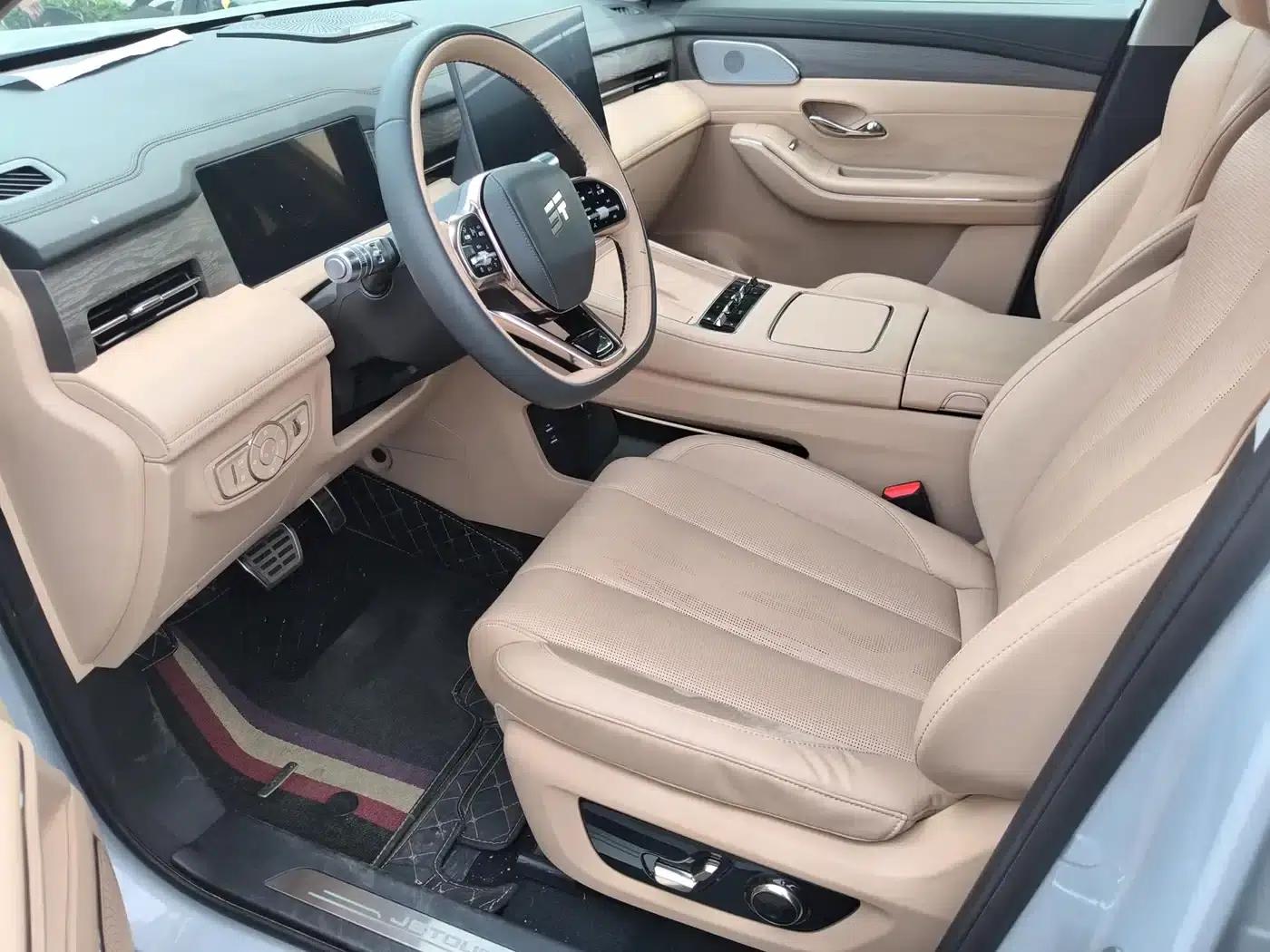Jetour Mountain & Sea L9 2025 1.5TD 2DHT Flagship Edition 6-seater — миниатюра 4