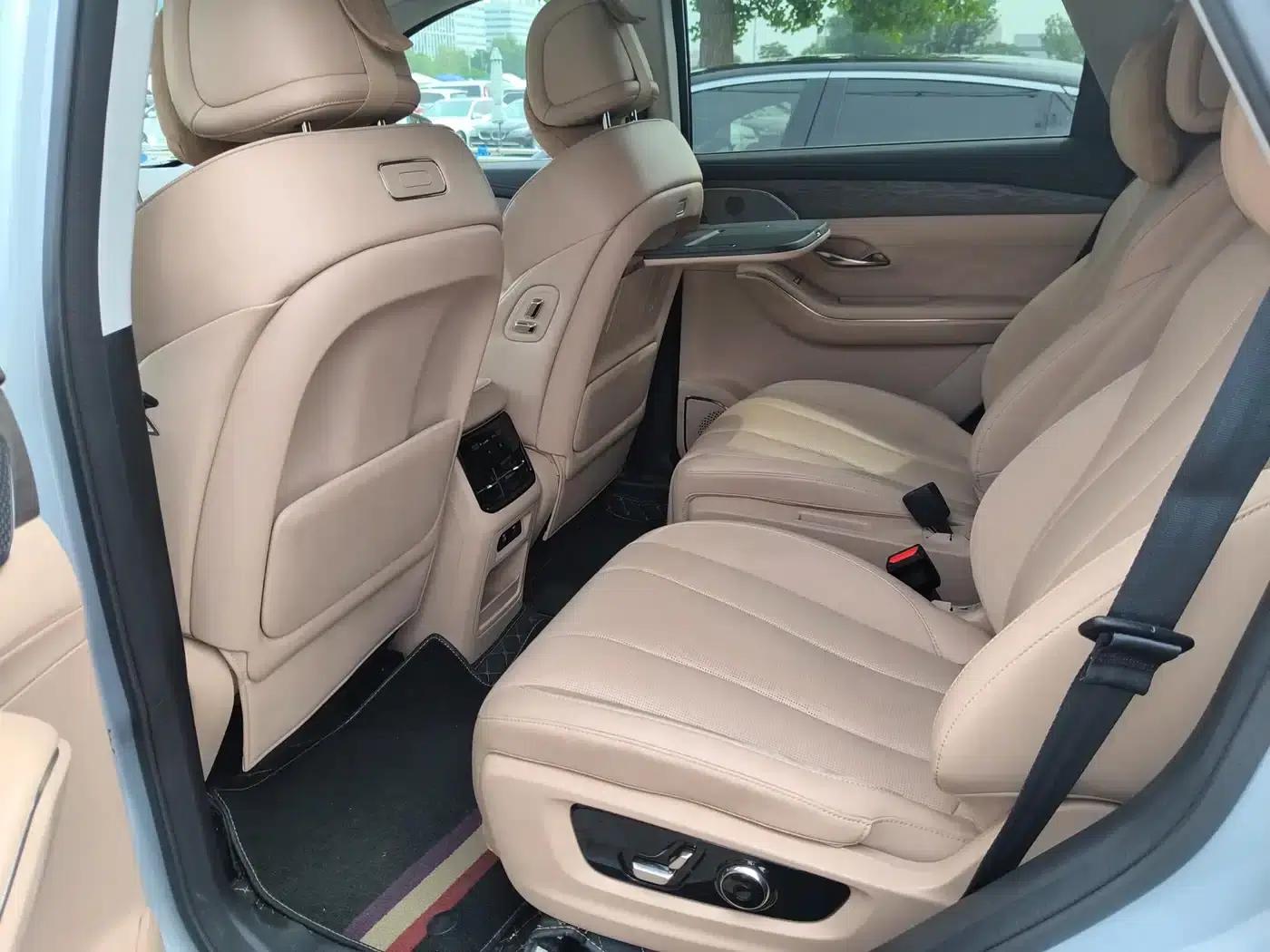 Jetour Mountain & Sea L9 2025 1.5TD 2DHT Flagship Edition 6-seater — миниатюра 10
