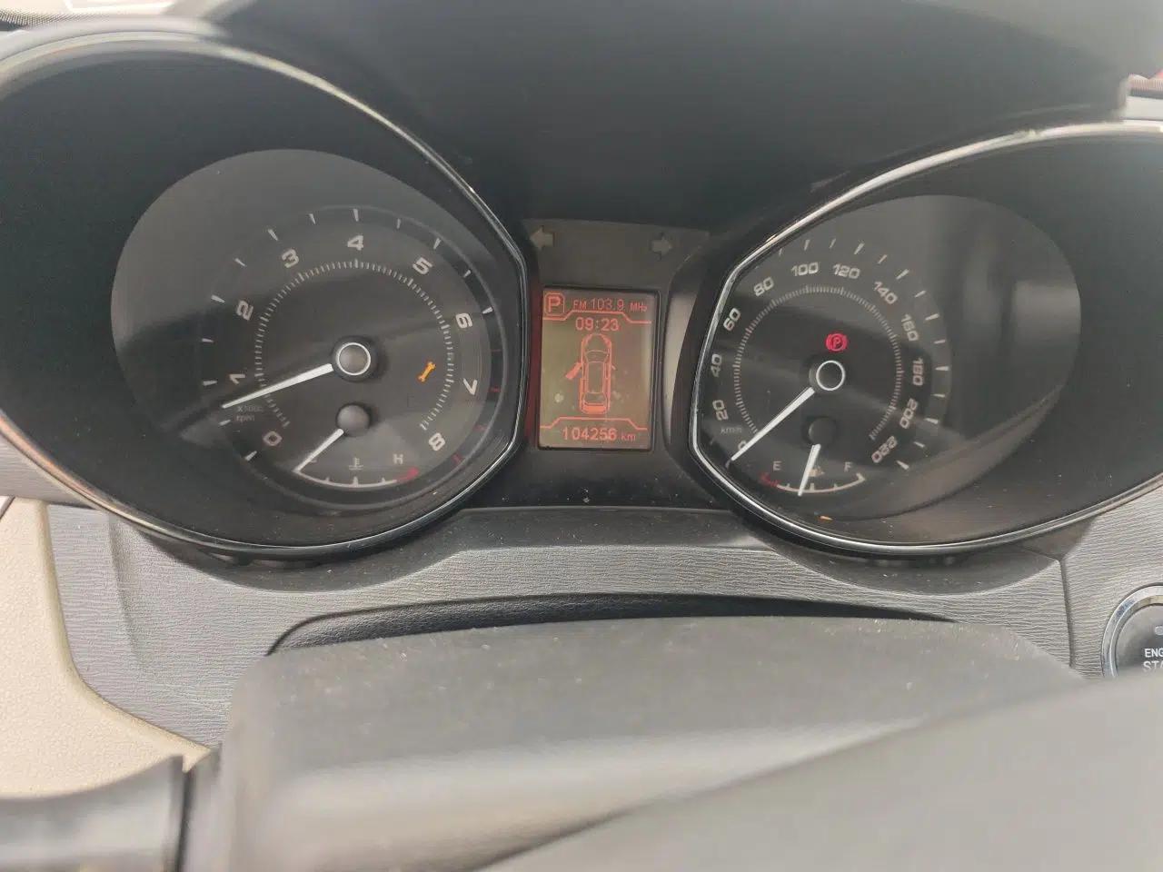 Chery Arrizo 7 2013 1.6L CVT ZhiShang Edition — миниатюра 13