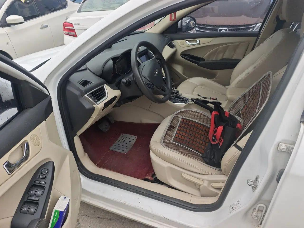Chery Arrizo 7 2013 1.6L CVT ZhiShang Edition — миниатюра 17