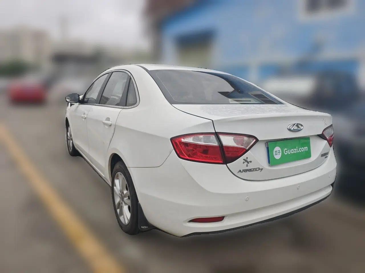 Chery Arrizo 7 2013 1.6L CVT ZhiShang Edition — миниатюра 4