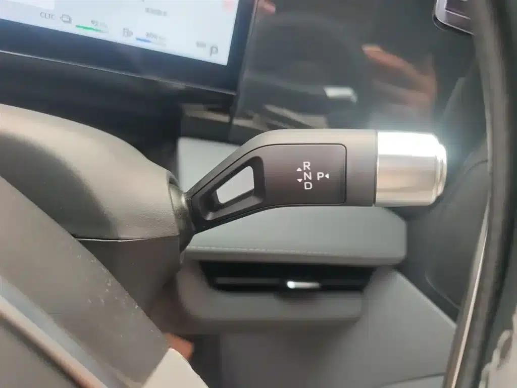 Galaxy L7 2025 EM-i 115km Explorer Edition — миниатюра 11