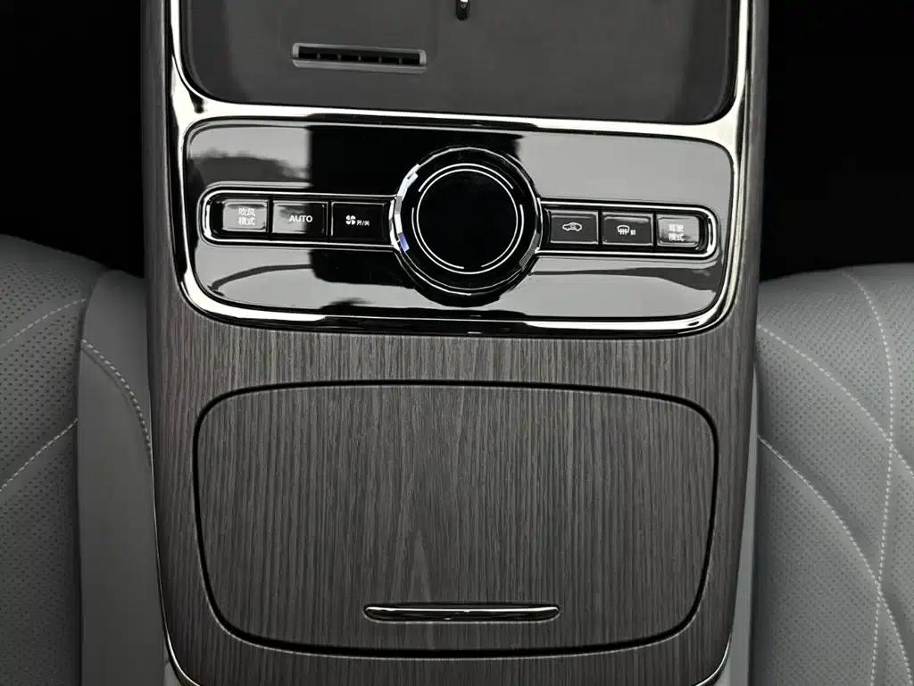 Galaxy E8 2025 Model 700km Long-Range Intelligent Driving Edition — миниатюра 14