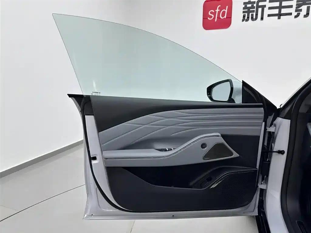 Galaxy E8 2025 Model 700km Long-Range Intelligent Driving Edition — миниатюра 8