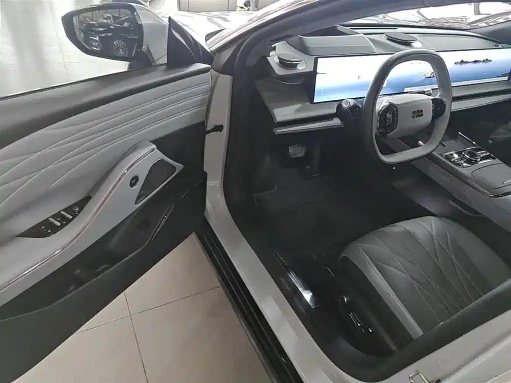 Galaxy E8 2025 Model 700km Long-Range Intelligent Driving Edition — миниатюра 16