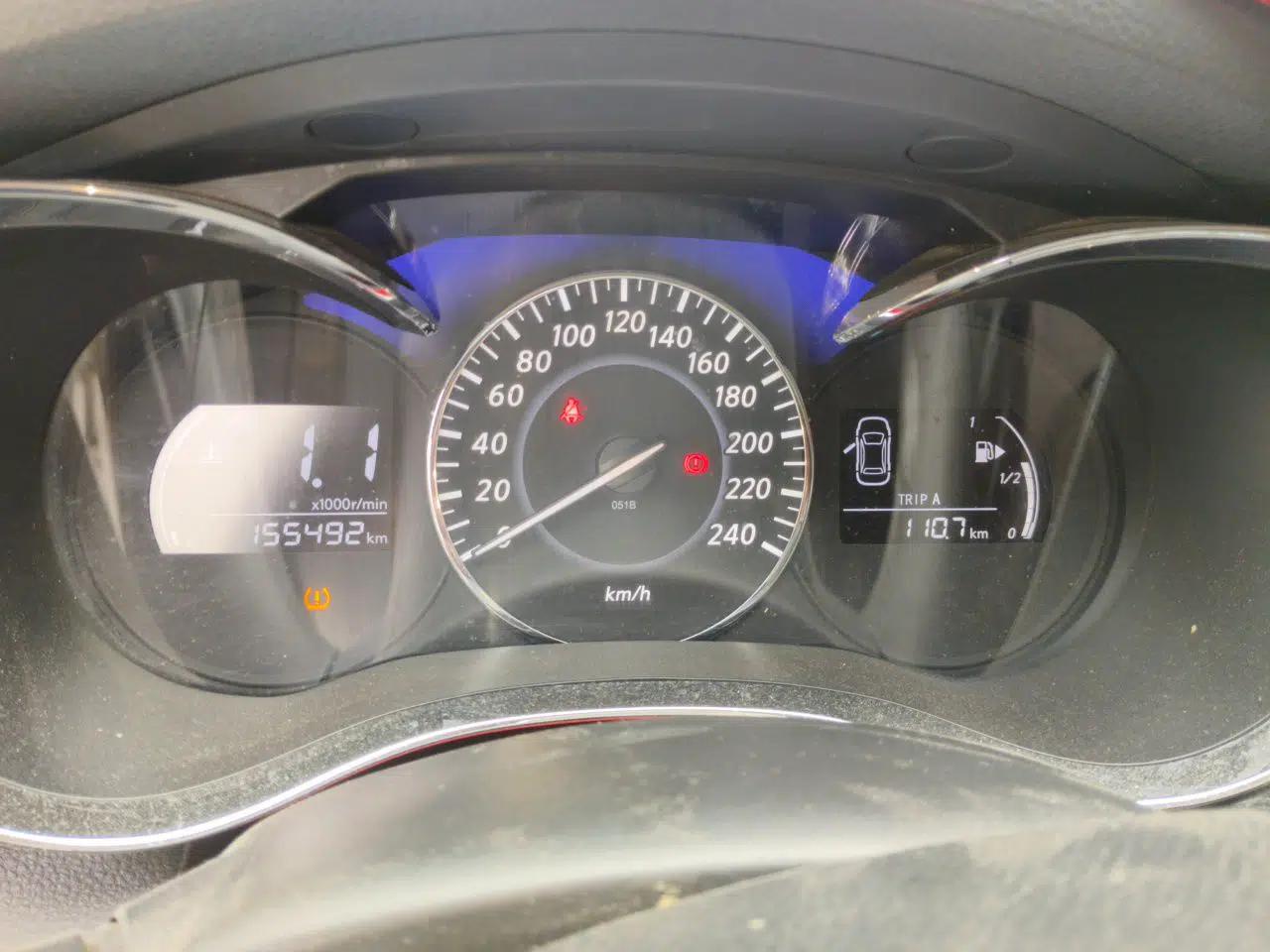 Venucia D60 2019 100 000 Glory 1.6L Entry Manual ChenShang Edition China VI — миниатюра 12