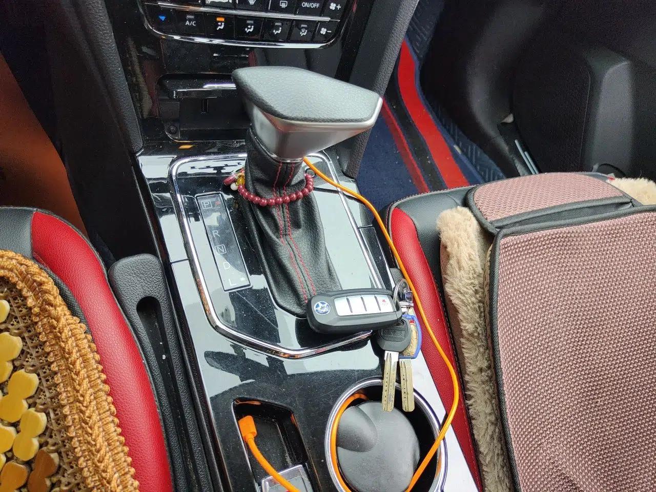 Venucia D60 2019 1.6L XL CVT SmartConnect Elite Edition (ISS) — миниатюра 15
