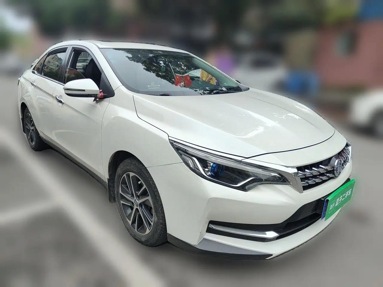 Venucia D60 2019 1.6L XL CVT SmartConnect Elite Edition (ISS) — миниатюра 3