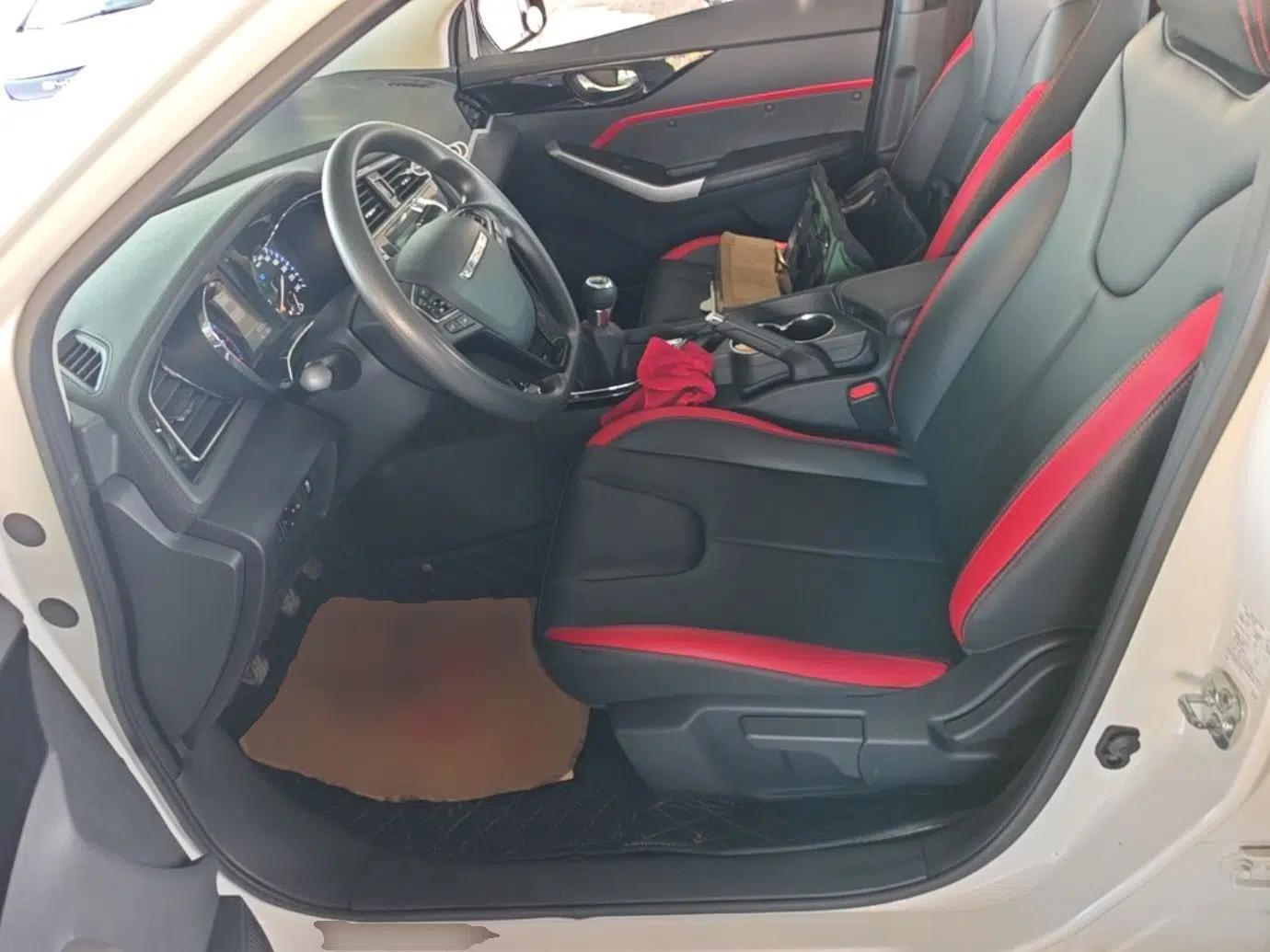 Venucia D60 2018 1.6L Manual Smart Connect Elite Edition — миниатюра 17